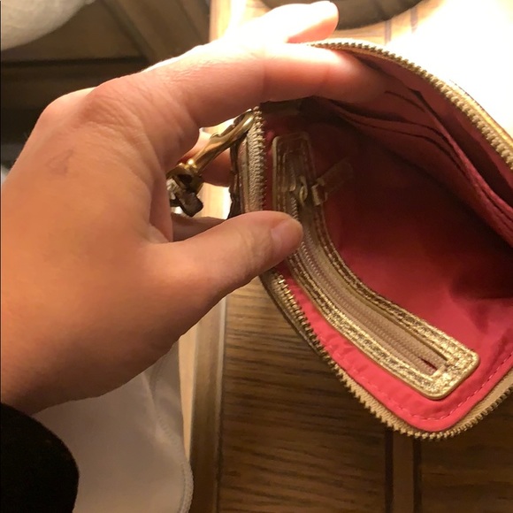 Coach wristlet - Picture 5 of 5